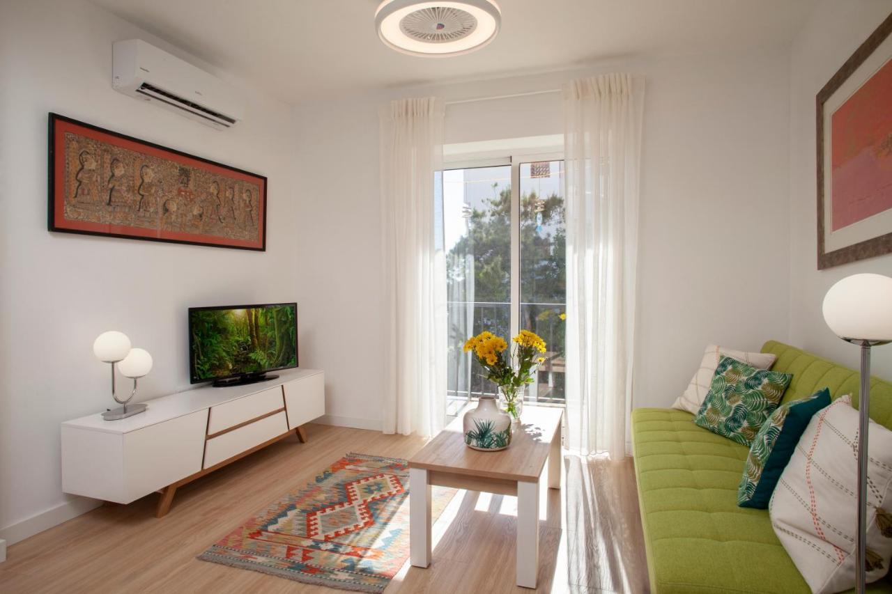 Lovely Beachfront Apartment In Calahonda Sitio de Calahonda Екстер'єр фото
